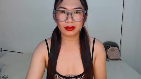 Hannah online show from 09-09-25, 02:22