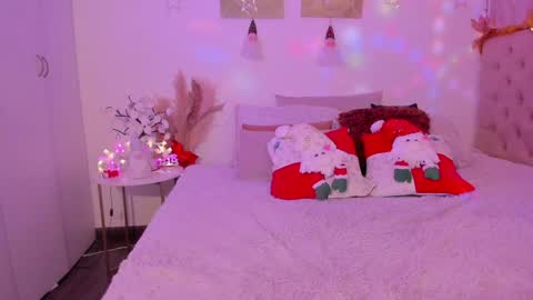 Hanna Brunn  online show from 12-07-24, 01:58