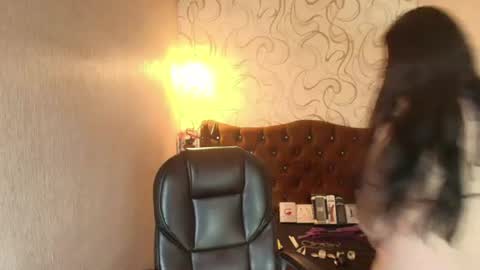 Hanna online show from 06-12-26, 10:47