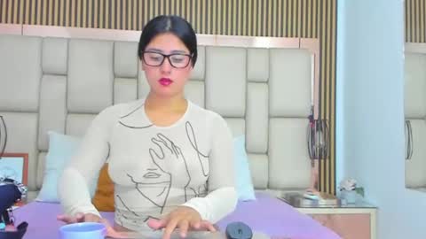Snapshot of hannaclaire chatting on 09-20-25, 07:09 HannaClaire online show from 09-20-25, 07:09