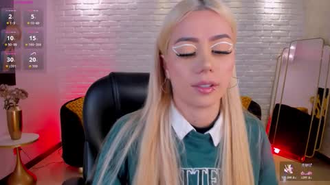  Hanna Connor  online show from 11-14-25, 08:29