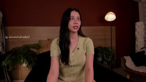 Hannah online show from 11-04-25, 08:52