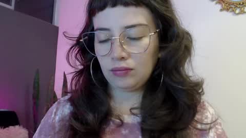 Snapshot of hannah_hexx chatting on 05-05-26, 02:41 HannahHexx online show from 05-05-26, 02:41