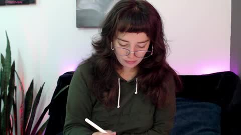 Snapshot of hannah_hexx chatting on 06-02-26, 04:03 HannahHexx online show from 06-02-26, 04:03