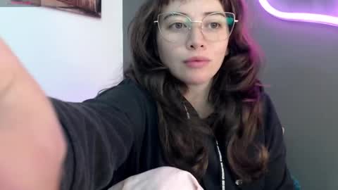 Snapshot of hannah_hexx chatting on 06-03-26, 03:53 HannahHexx online show from 06-03-26, 03:53