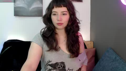 Snapshot of hannah_hexx chatting on 06-04-26, 02:28 HannahHexx online show from 06-04-26, 02:28