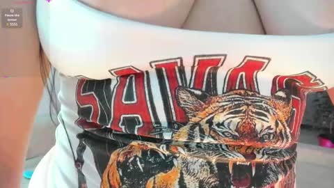 Hannah online show from 11-16-25, 02:28