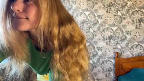 Snapshot of hannah_levis_ chatting on 03-07-25, 05:29 hannah levis online show from 03-07-25, 05:29