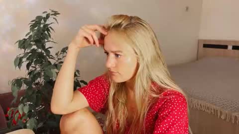 Snapshot of hannah_levis_ chatting on 09-26-25, 09:02 hannah levis online show from 09-26-25, 09:02