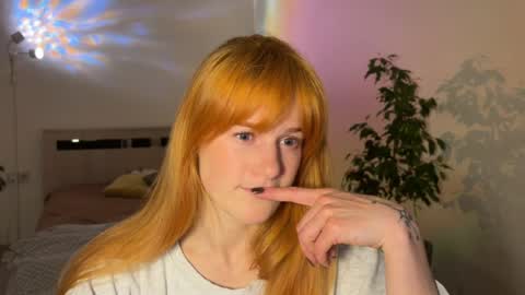 hannah levis  online show from 04-21-26, 08:23