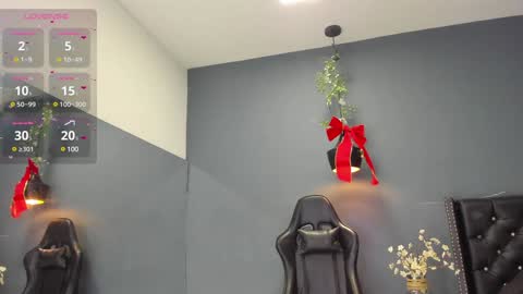 Snapshot of hannah_miller__ chatting on 12-12-24, 11:29 HANNAH MILLER online show from 12-12-24, 11:29
