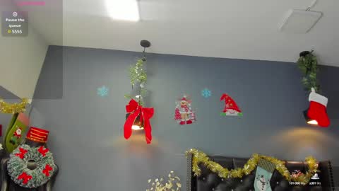 Snapshot of hannah_miller__ chatting on 12-23-24, 11:36 HANNAH MILLER online show from 12-23-24, 11:36