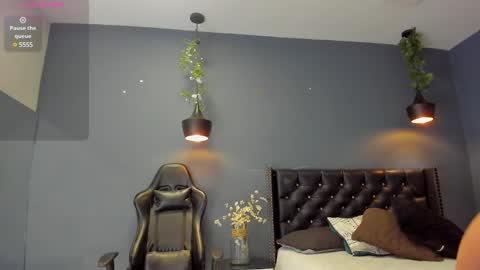 Snapshot of hannah_miller__ chatting on 01-11-25, 11:23 HANNAH MILLER online show from 01-11-25, 11:23