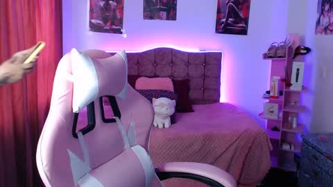 Snapshot of hannah_swet chatting on 02-25-25, 08:30 hannah_swet online show from 02-25-25, 08:30