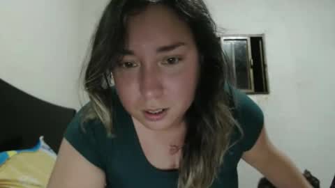 Snapshot of hannahevans2 chatting on 03-21-26, 12:37 hannahevans2 online show from 03-21-26, 12:37