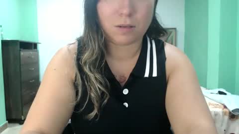 hannahevans2 online show from 06-07-26, 01:10