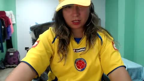 hannahevans2 online show from 07-04-26, 12:39