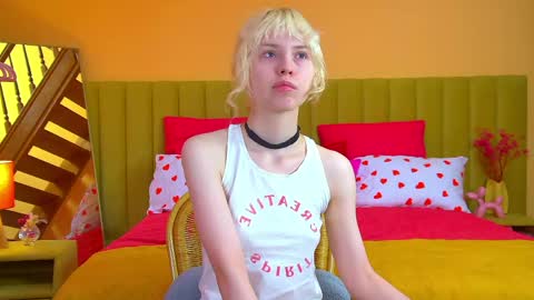 Hannah online show from 05-03-26, 06:30