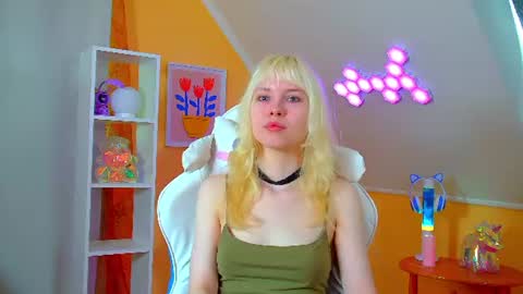 Hannah online show from 06-05-26, 06:31