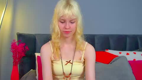 Hannah online show from 06-18-26, 09:14