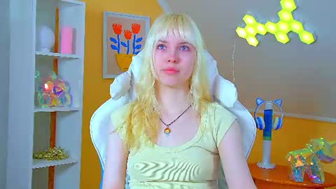 Hannah online show from 07-19-26, 06:17