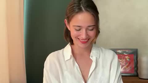 Snapshot of hannahinto chatting on 05-08-26, 01:16 hannahinto online show from 05-08-26, 01:16