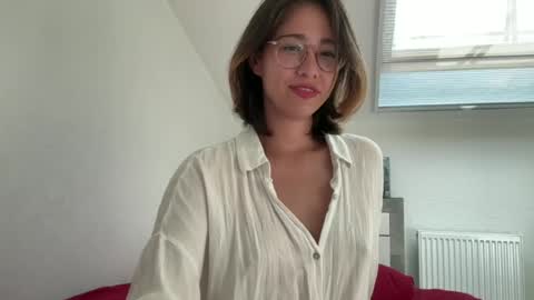 Snapshot of hannahinto chatting on 07-17-26, 02:02 hannahinto online show from 07-17-26, 02:02