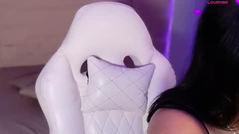 hannahmonttgomery  Help me reach 100 Hands up online show from 07-17-26, 05:29