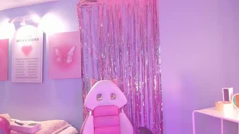 Hannah online show from 03-27-26, 12:16