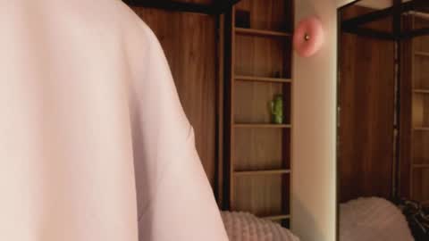 Snapshot of hannahsky_ chatting on 07-28-26, 06:20 hannahsky_ online show from 07-28-26, 06:20
