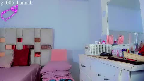 hannahsmit_ online show from 10-02-25, 06:42