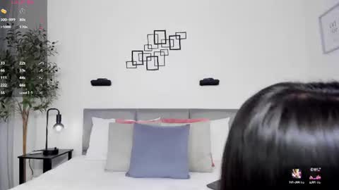 Hanna Os online show from 06-18-26, 11:25