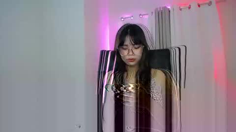 hannah online show from 12-19-24, 02:13