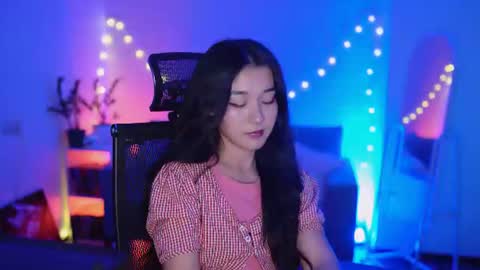 Snapshot of hannarosie chatting on 07-14-26, 04:56 hannarosie online show from 07-14-26, 04:56