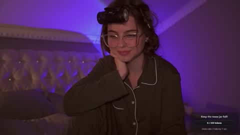 Snapshot of hannasthesia chatting on 11-09-25, 06:17 Hanna online show from 11-09-25, 06:17