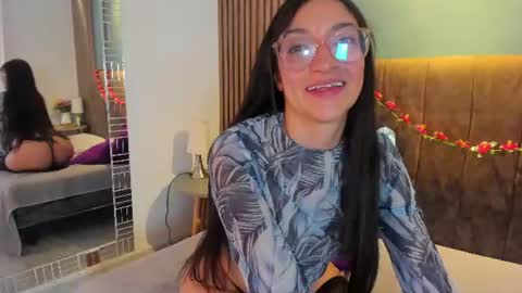 hannawen_ online show from 07-30-26, 04:00