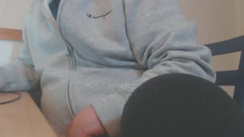 Snapshot of hannes_k chatting on 01-11-26, 05:23 hannes_k online show from 01-11-26, 05:23