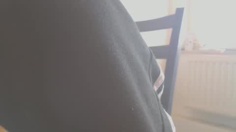 Snapshot of hannes_k chatting on 04-06-26, 09:43 hannes_k online show from 04-06-26, 09:43