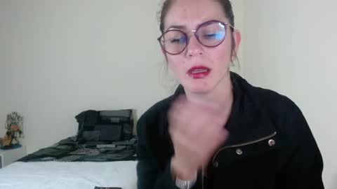 hanny_333 online show from 01-04-25, 09:10