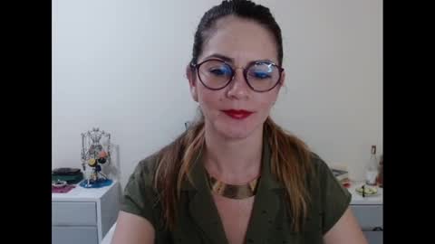 hanny_333 online show from 01-27-25, 09:34