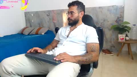 hanz_col online show from 11-06-25, 11:22