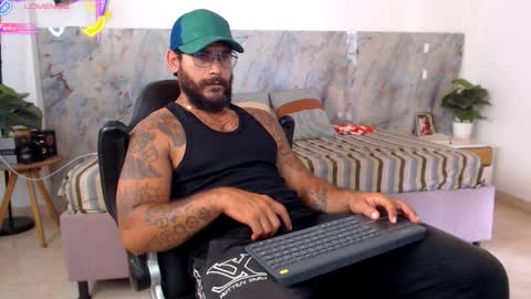 hanz_col online show from 04-04-26, 01:30