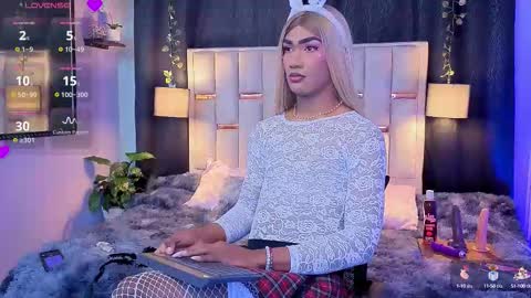 Snapshot of hanzking01 chatting on 09-23-25, 07:55 Hanzking01 online show from 09-23-25, 07:55