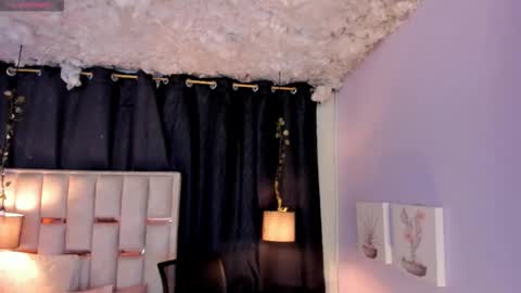 Snapshot of hanzking01 chatting on 11-27-25, 03:08 Hanzking01 online show from 11-27-25, 03:08