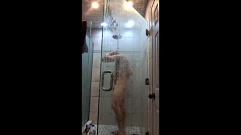 Snapshot of happs1068 chatting on 04-01-26, 03:51 happs1068 online show from 04-01-26, 03:51