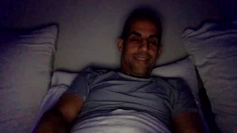 Snapshot of happy2334 chatting on 10-17-25, 10:51 skysky6969 online show from 10-17-25, 10:51