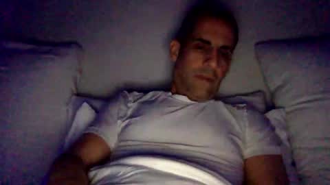 Snapshot of happy2334 chatting on 11-01-25, 01:46 skysky6969 online show from 11-01-25, 01:46