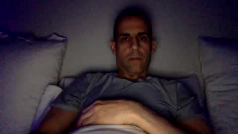 Snapshot of happy2334 chatting on 11-08-25, 02:17 skysky6969 online show from 11-08-25, 02:17