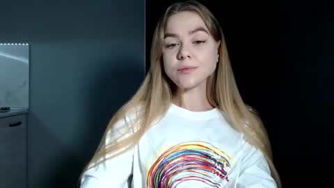 happy_fox_ online show from 11-15-25, 07:10