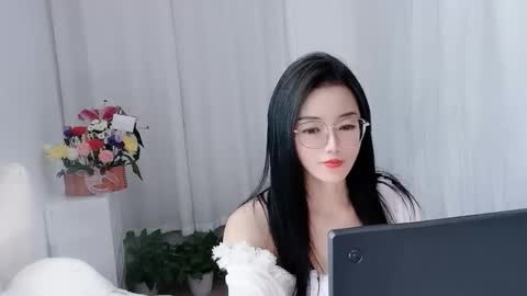 Daisy online show from 03-25-26, 04:07